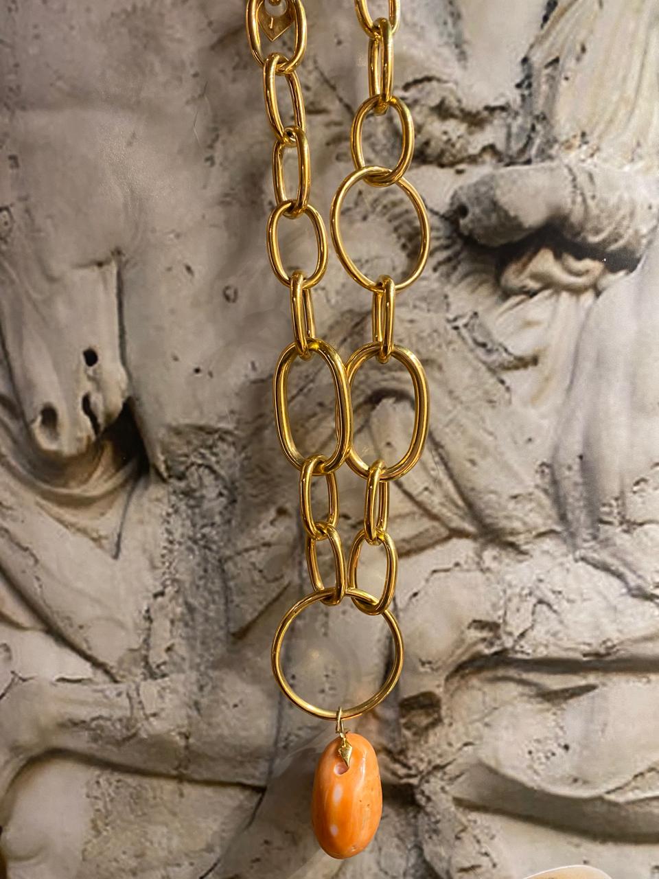 K18 Gold Necklace & Coral 